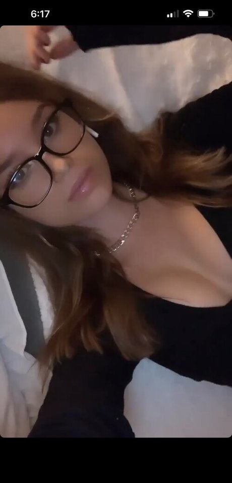 simpllydaniella porn actress pics