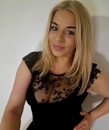 Lpp7730 adult model pics