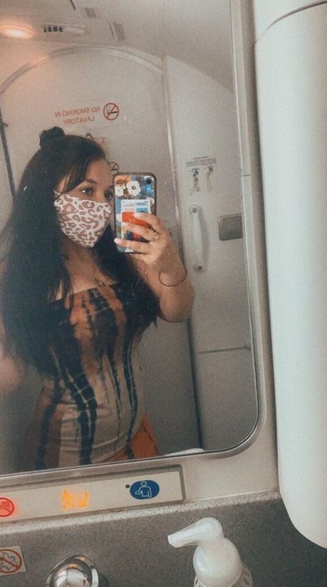 moneymayluvv pornstar top picture