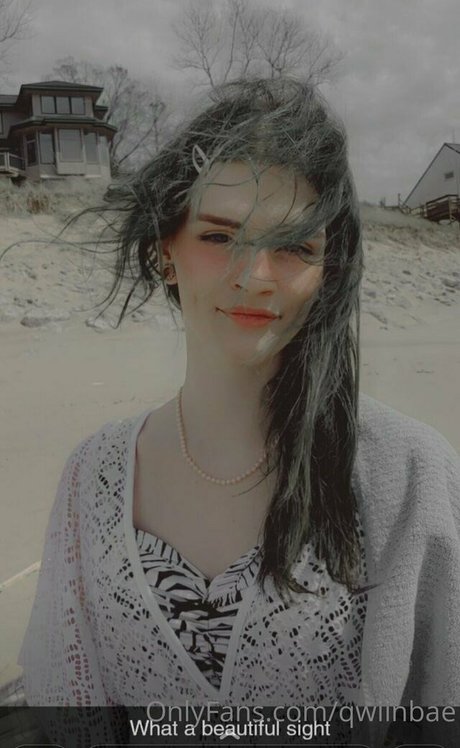 qwiinbae model pornographic photo