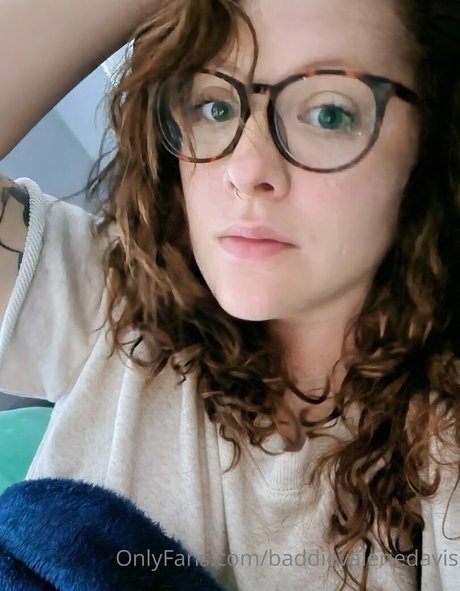 baddievaleriedavis pornstar art image