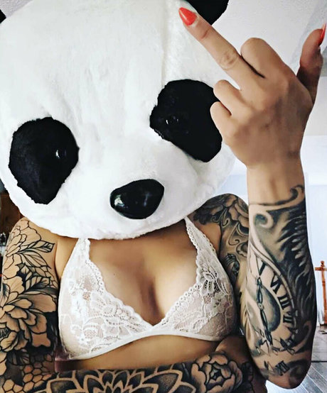 inkedariesgirl star erotic pics