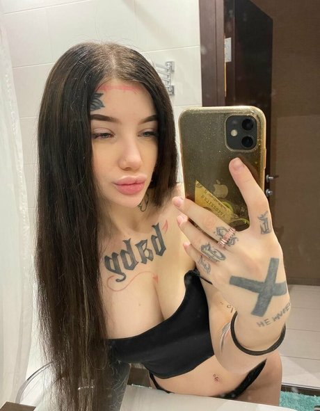 ali sex hot model pics