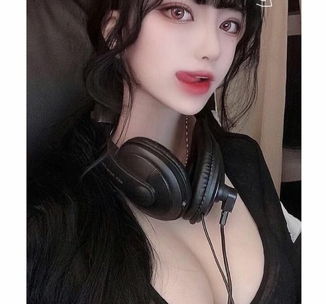 neco mimi pornstar nude gallery