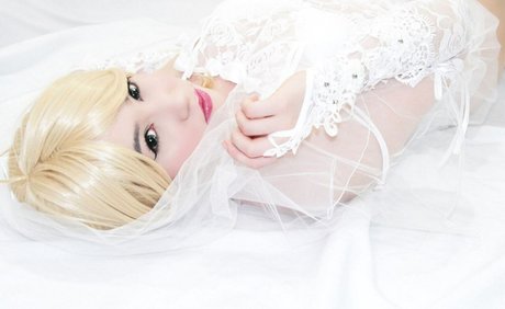 Hakicosmodel perfect model photo