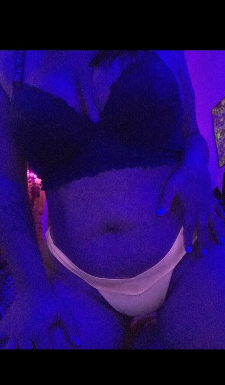 morsophine erotic model img