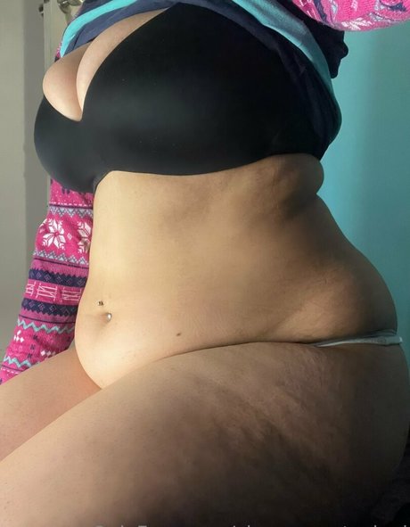 cinnamonstacked pornstar adult picture