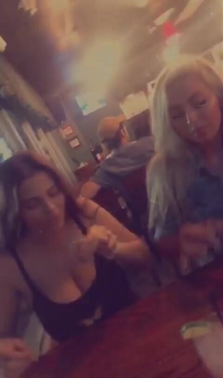 Kaylee Burnett pornographic star pic