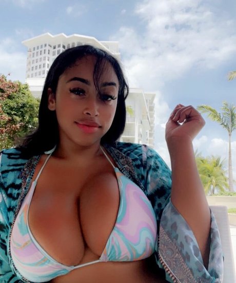 cristina celii naked actress pictures