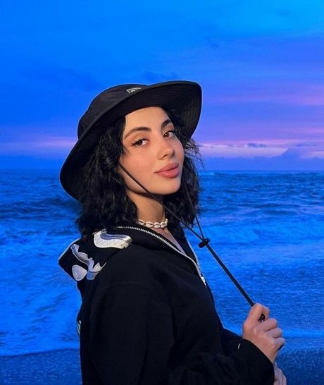 Sevinch Salmanova porn model galleries