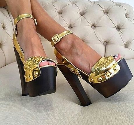 Francesca feet free star images