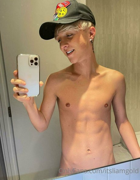 itsliamgold exclusive model pic