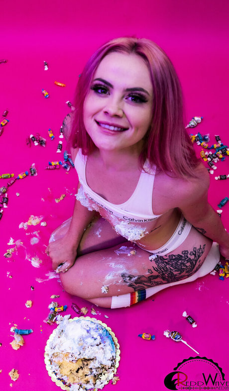 lucylavagirlfree model perfect galleries