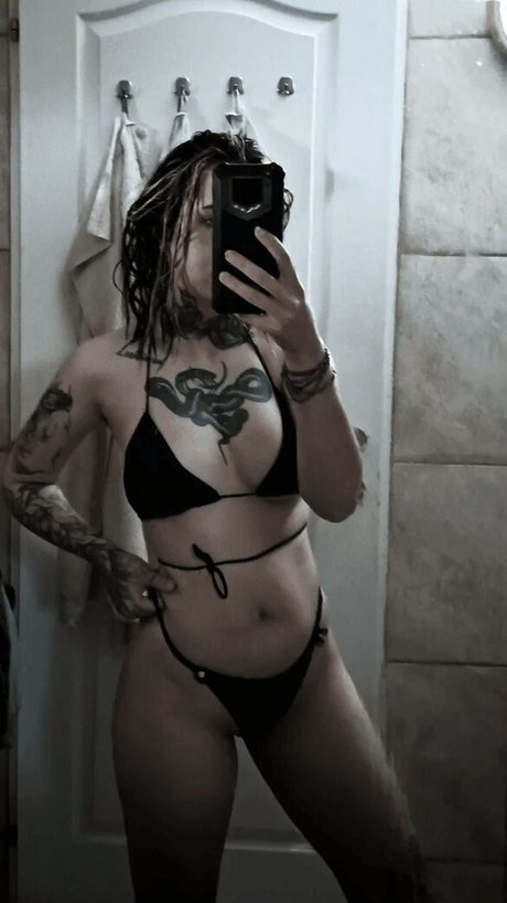 Satana 7 model hd gallery