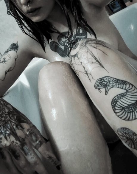 Satana 7 star sex pictures