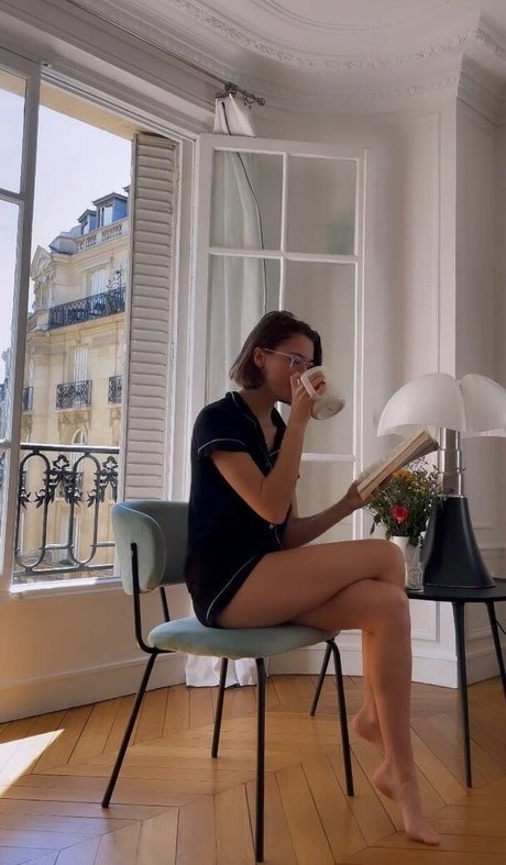 Michelle Ellyse Schlaman top star image