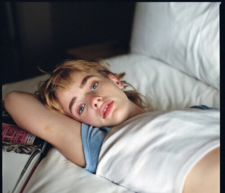 Esther McGregor hot star img