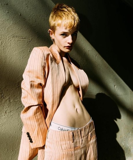 Esther McGregor nudes actress photo