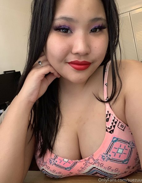 suezuu model pretty pics