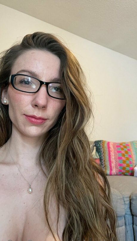 primetimeisla model art image