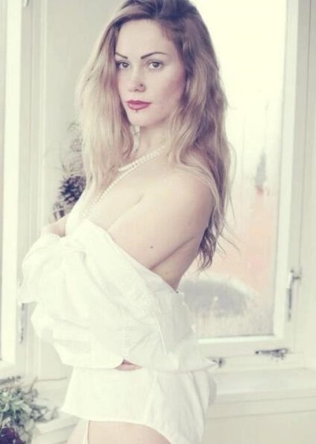 Sandra Gentvainyte star erotic picture