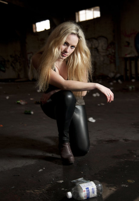 Sandra Gentvainyte sexy star galleries