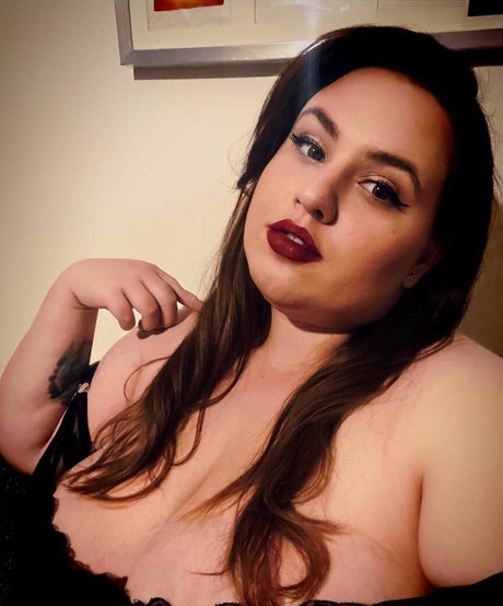 Babu Vale star nude archive