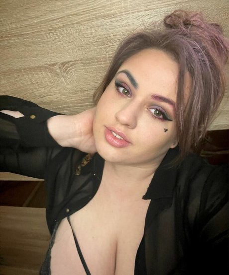 Babu Vale xxx star image