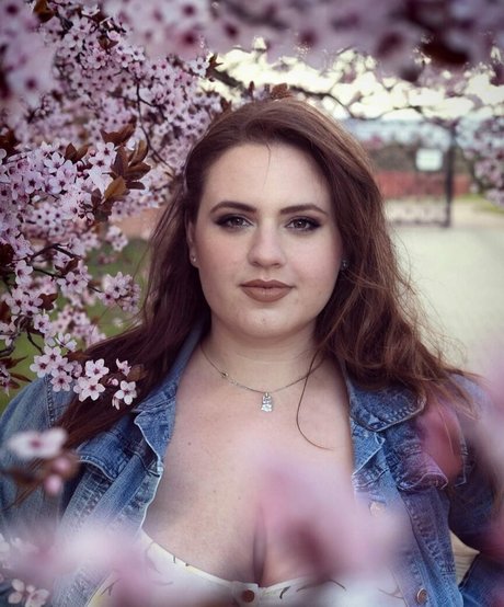 Babu Vale star art archive