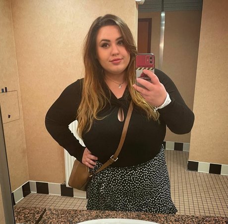 Babu Vale porn model photos