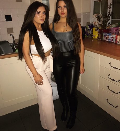 Beth G art star galleries