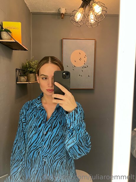 Julia Roemmelt hot star img