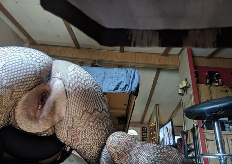 bustyambz best star pics