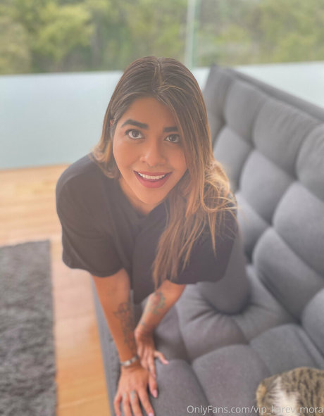 vip karev mora top model photo