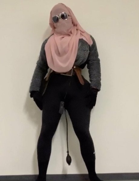 yaseonly nude model images