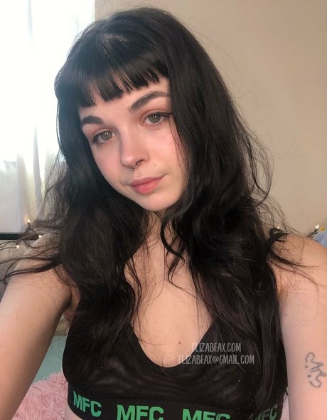 elizabeafree nude model pics