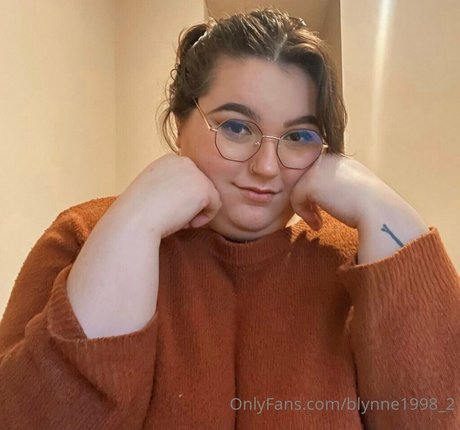 blynne1998 2 star sex img
