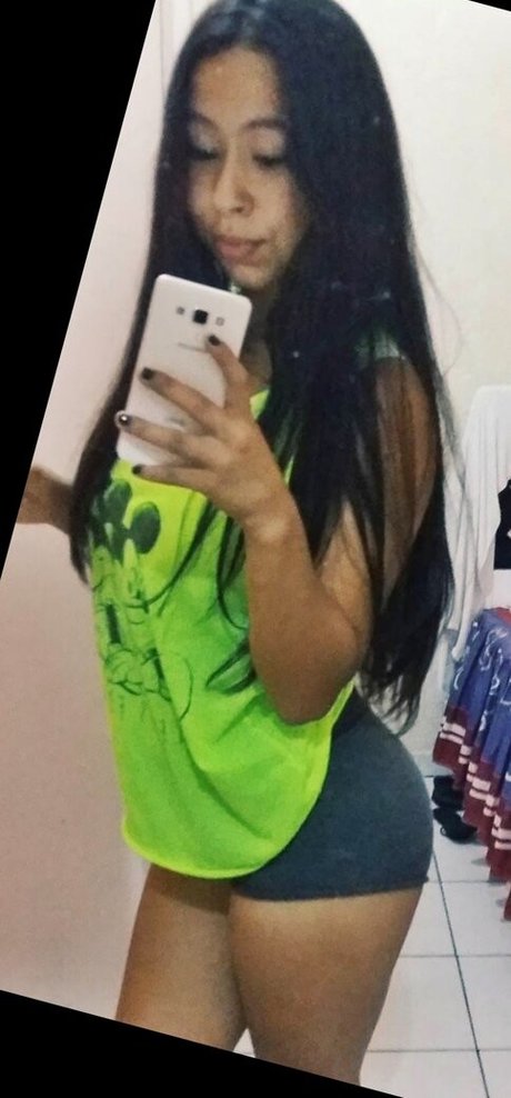 Isadora Drew model high quality pics