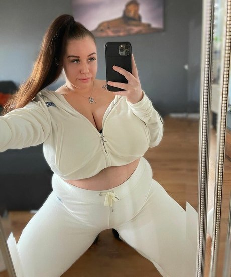 Geheimnis xx hd pornstar gallery