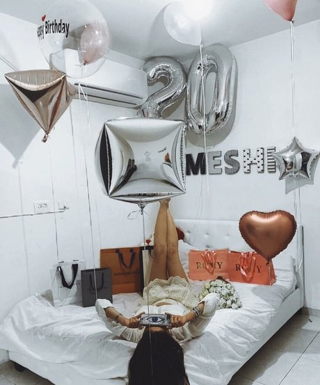 Meshi Malka sexy model images