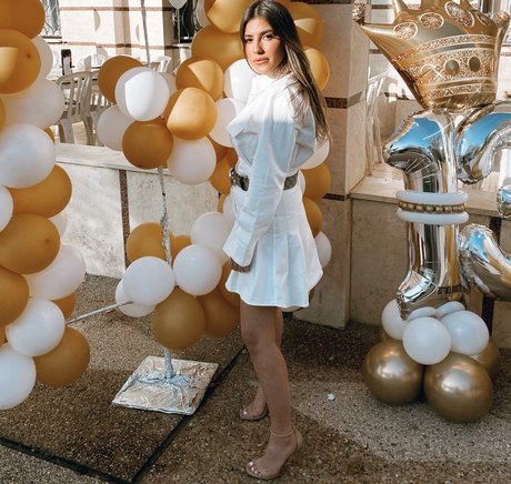 Meshi Malka beautiful model photos