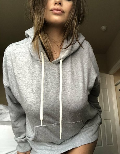 brunettegurl model top gallery