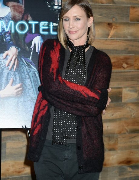 Vera Farmiga naked actress pictures