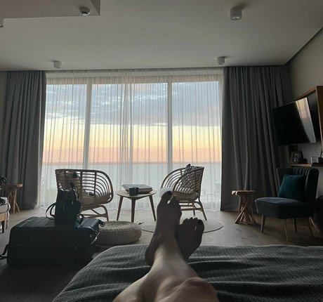 Mekenna Melvin top model galleries