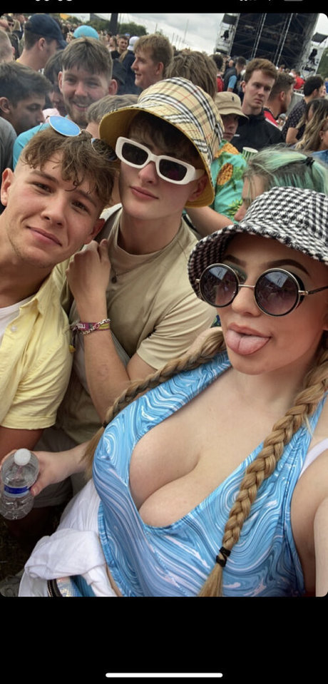 Hollie H free star photos