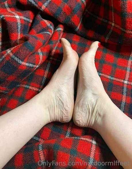 nxtdoormlffeet star free picture