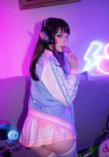 SuiSaiUwU actress archive