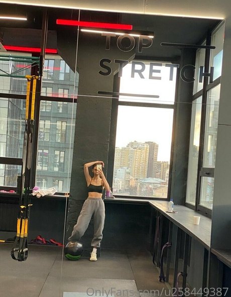 leona corona model erotic galleries