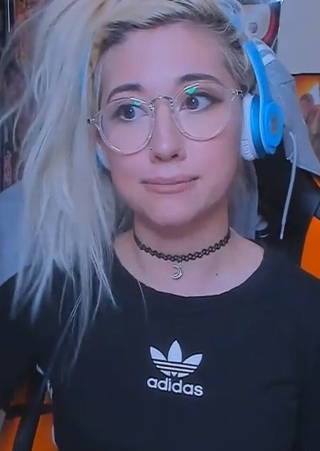 Sinneddonut Profile pic