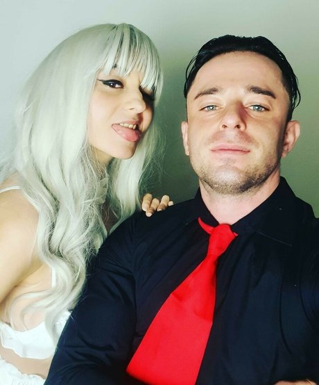 Valeera Raine beautiful pornstar photos